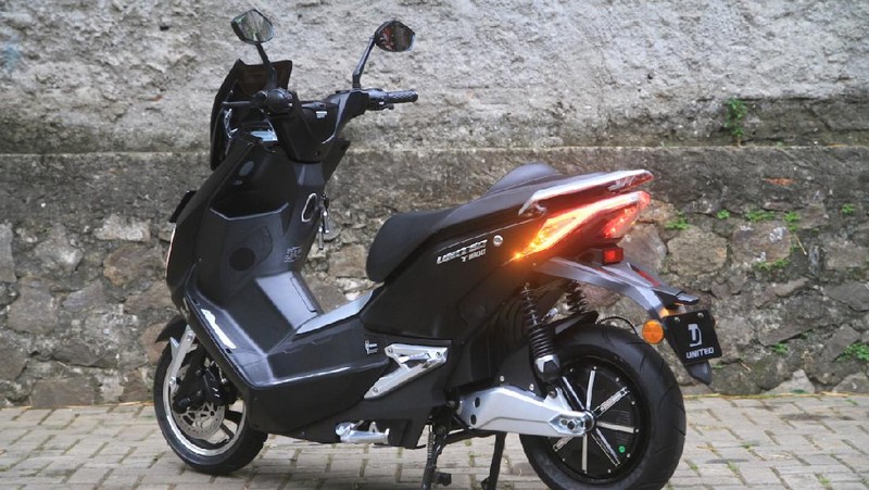 Motor listrik UNITED E-MOTOR T1800 meluncur di Indonesia. (Dok: United E-MOTOR)