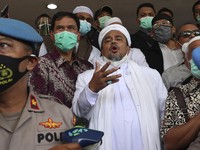 Jokowi Digugat Habib Rizieq Dkk Rp 5.246 T, Istana Buka Suara