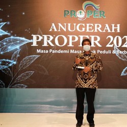 Anak Usaha BUMI Raih PROPER Emas dari KLHK