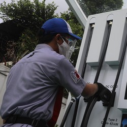Bareng Pertamina, BPPT Rilis 2 Stasiun Charging Mobil Listrik
