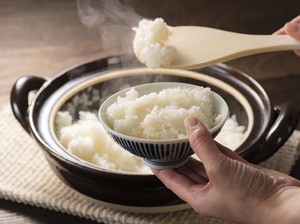 Cara Memasak Nasi dengan Panci dan Takaran Airnya, Mudah Tanpa Dikukus!