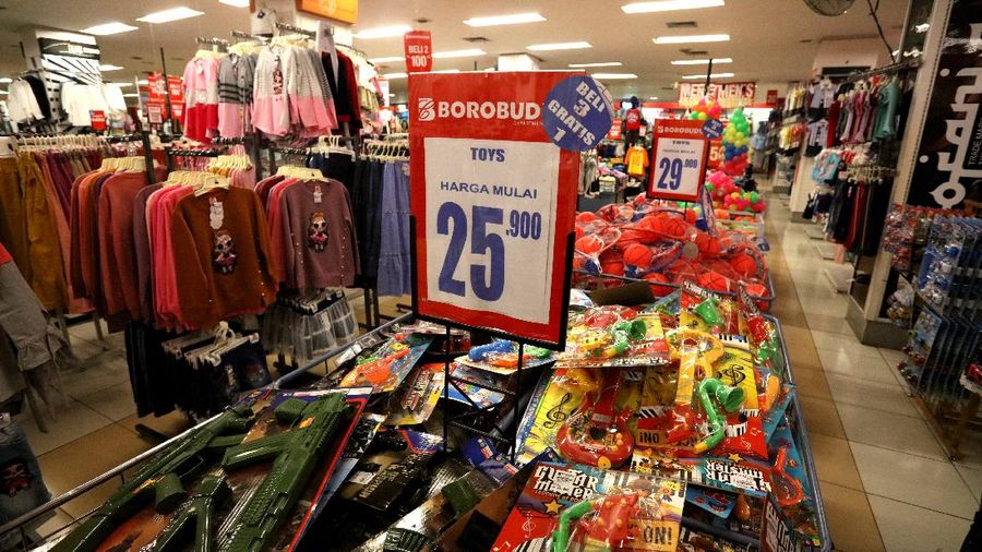 Suasana Borobudur Departmen Store, Ciledug Raya, Tangerang Selatan yang Sepi Pengunjung (CNBC Indonesia/Tri Susilo)
