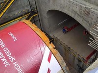 Seram! Kereta Cepat Tembus Terowongan Terpanjang Sampai 4 Km