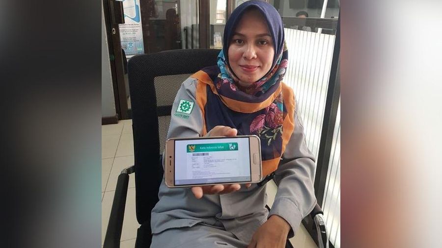 Peserta Jaminan Kesehatan Nasional - Kartu Indonesia Sehat (JKN-KIS) semakin dimanjakan dengan fitur yang tersedia di Mobile JKN, salah satunya adalah fitur konsultasi dokter. Fitur ini bertujuan untuk memudahkan peserta ketika memiliki keluhan kesehatan tanpa harus datang langsung ke fasilitas kesehatan (faskes) tempatnya terdaftar.