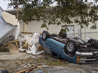 Tornado Dahsyat Terjang Florida, 25 Bangunan Hancur
