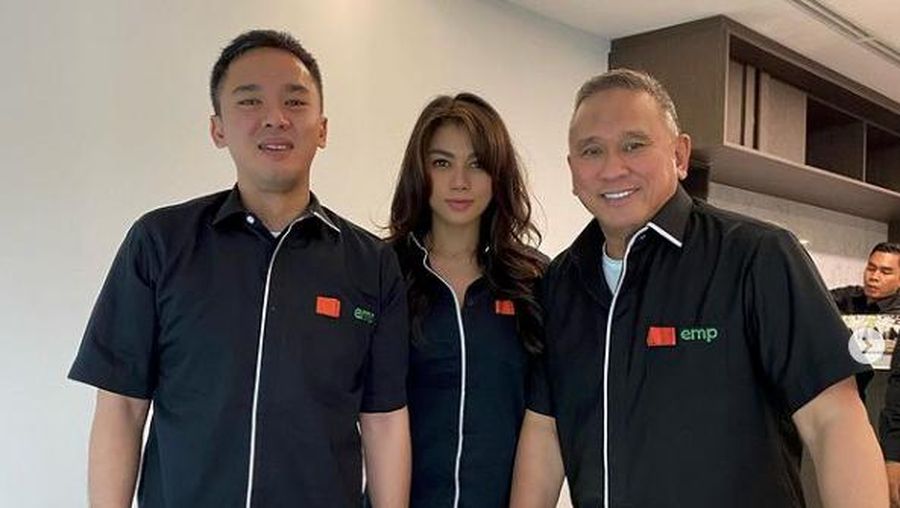 Foto/ Adinda Bakrie (tengah), EMP (dok Instagram Adinda Bakrie)