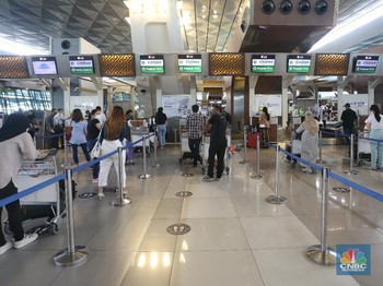 Aturan Perjalanan Luar Negeri: WNA Masuk Harus Divaksin Full