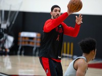 Bintang NBA Enes Kanter Kritik Presiden Erdogan, Ada Apa?