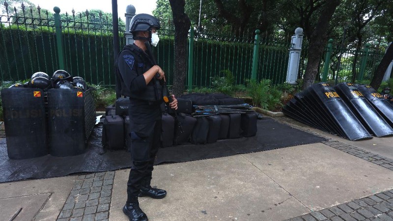 Persiapan Demo 1812, Polisi Gabungan Siagakan 5.000 Personil (CNBC Indonesia/Tri Susilo)