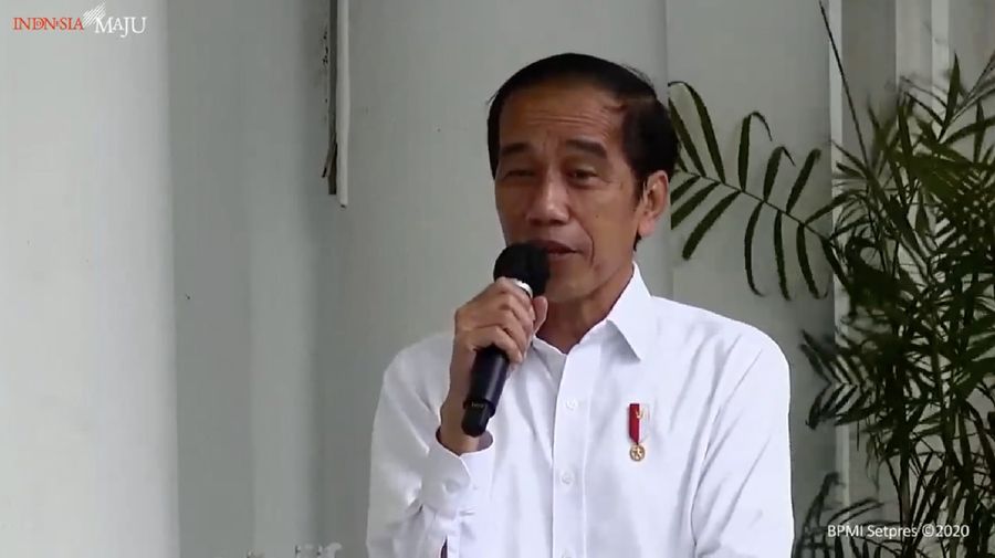 Presiden Jokowi saat Pemberian Bantuan Modal Kerja, Istana Kepresidenan Bogor, 18 Desember 2020. (Tangkapan Layar Youtube)