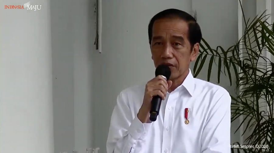 Presiden Jokowi saat Pemberian Bantuan Modal Kerja, Istana Kepresidenan Bogor, 18 Desember 2020. (Tangkapan Layar Youtube)