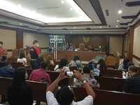 Sidang Pertama Kresna Life Ricuh, Nasabah Minta PKPU Disetop!