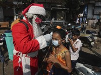 Natal Penuh Keprihatinan, Apa Kabar Pasar Pekan Depan?