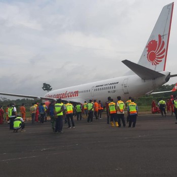 Intip Evakuasi Pesawat Lion Air yang Tergelincir di Lampung