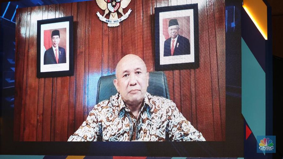 Menteri Koperasi dan Usaha Kecil Menengah Teten Masduki dalam acara Vocational Outlook 2020 dengan tema  