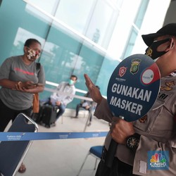 Syarat Naik Pesawat Terbaru 2022, Antigen-PCR Masih Wajib?