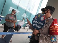 Syarat Naik Pesawat Terbaru 2022, Antigen-PCR Masih Wajib?