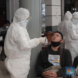 Yang Mau Naik Kereta, Catat Nih Ketentuan Wajib Tes Antigen!