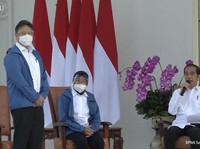 'Misteri' Jaket Biru yang Dipakai 6 Menteri Baru Jokowi