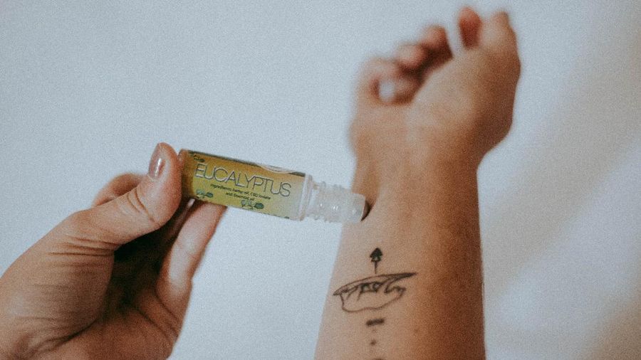 Ilustrasi Minyak Kayu Putih (Photo by Laryssa Suaid from Pexels)