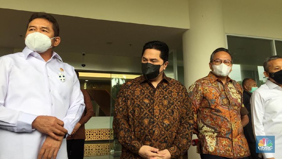 Ki-Ka: Jaksa Agung ST Burhanuddin, Menteri BUMN Erick Thohir, Wakil Menteri BUMN Kartika Wirjaatmadja (CNBC Indonesia/ Monica Wareza)