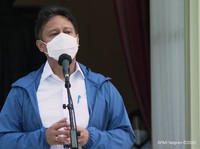 BGS Bukan yang Pertama, Ini Dia Menkes Non-Dokter Negara Lain