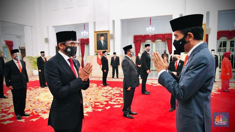 Presiden Joko Widodo (Jokowi) melantik menteri-wamen 2019-2024 baru Kabinet Indonesia Maju di Istana Kepresidenan, Jakarta, Rabu (23/12/2020). (Biro Pers Sekretariat Presiden/Laily Rachev)