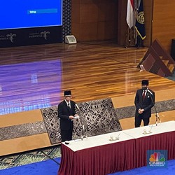 Usai Dilantik Jadi Menparekraf, Sandi-Tama Langsung Sertijab