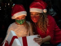 Merry Christmas! Ini Kumpulan Ucapan Natal & Tahun Baru 2021