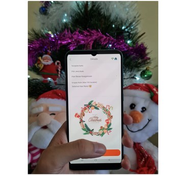 8 Ide Kado Natal Unik untuk Keluarga, Pacar & Sahabat