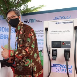 PLN Tambah 4 Tempat Charging Mobil Listrik, Lokasinya di Tol!