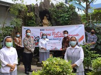 BNI Tebar Bingkisan Damai Untuk Warga di Daerah Terpencil