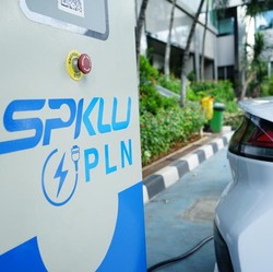 Dukung Mobil Listrik, PLN Bangun 60 Stasiun Charging di 2021