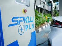 Murah! Ini Perbandingan Ongkos Charging Mobil Listrik vs BBM