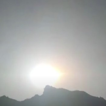 Wow...Ada 'UFO' Pink di Langit China, Fenomena Apa Ini?