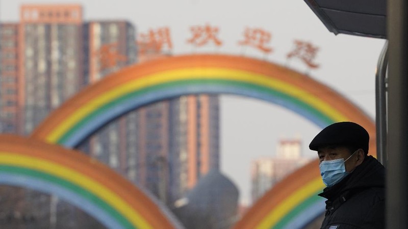 Beijing lockdown distrik karena covid meledak. (AP/Mark Schiefelbein)
