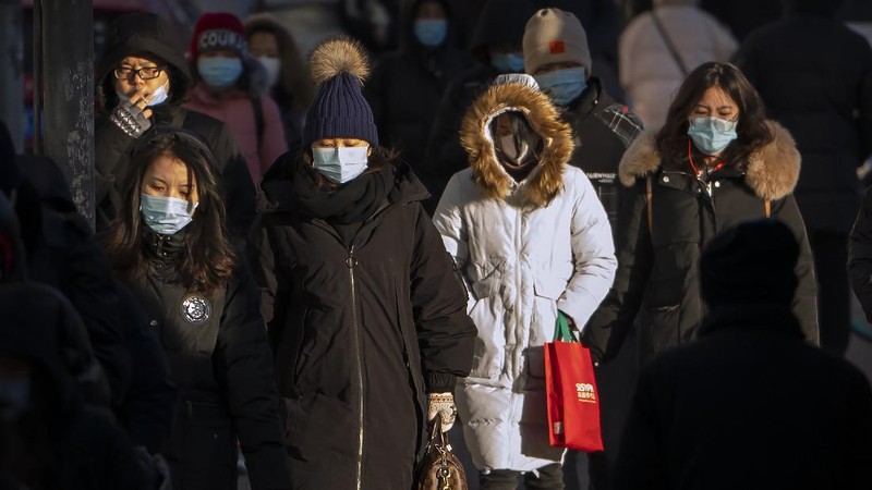 Beijing lockdown distrik karena covid meledak. (AP/Mark Schiefelbein)