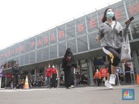 Penampakan Stasiun Pasar Senen Jelang Akhir Tahun
