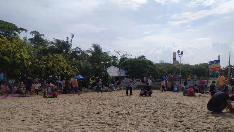Suasana pantai Ancol di Jakarta. (Dok: Ayos Via CNBC TV)