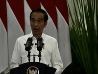 Warning Jokowi ke Bapak-bapak: Bansos Jangan untuk Beli Rokok