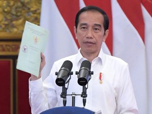 Sertifikat Tanah Bisa Disekolahkan, Jokowi Ingatkan Jangan buat Beli Mobil