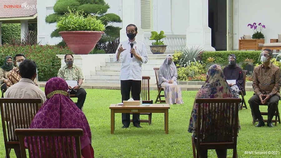 Jokowi di acara pemberian Bantuan Modal Kerja, Halaman Tengah Istana Merdeka, 6 Januari 2021