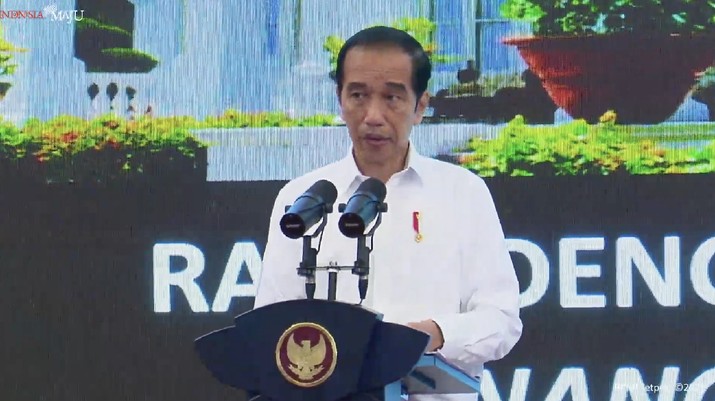 Jokowi saat Rapat Terbatas Penanganan Pandemi Covid-19 dan Rencana Pelaksanaan Vaksinasi, 6 Januari 2021