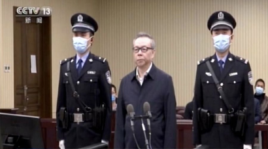 Lai Xiaomin, bankir top China dihukum mati atas tuduhan korupsi dan bigami. (Foto/CCTV13)