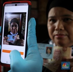 Cek dtks.kemensos.go.id untuk Dapat Bansos Tunai Rp 300 Ribu