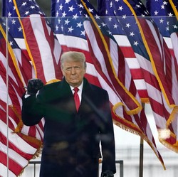 Bye Twitter & Facebook, Trump Mau Luncurkan Medsos Sendiri