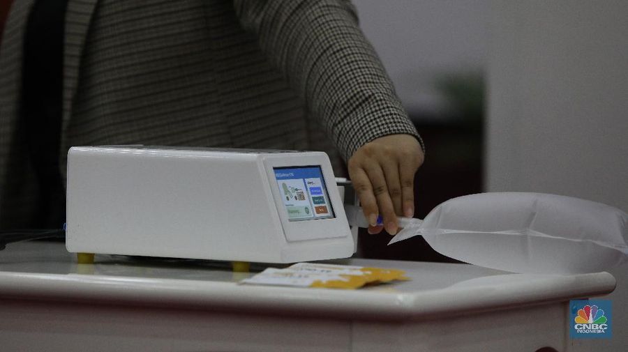 GeNose C19 adalah alat pendeteksi COVID-19 besutan para ahli Universitas Gadjah Mada. (CNBC Indonesia/Andrean Kristianto)