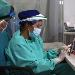 Deg-degan, Kasus Covid-19 RI Tembus 1 Juta Hari ini?