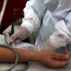 Usai Vaksin kok Masih Bisa Terpapar Covid-19? Ini Kata Dokter