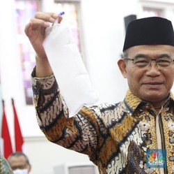 Menko PMK Beri 'Sinyal' Cuti Bersama 2021 Bakal Dikurangi!